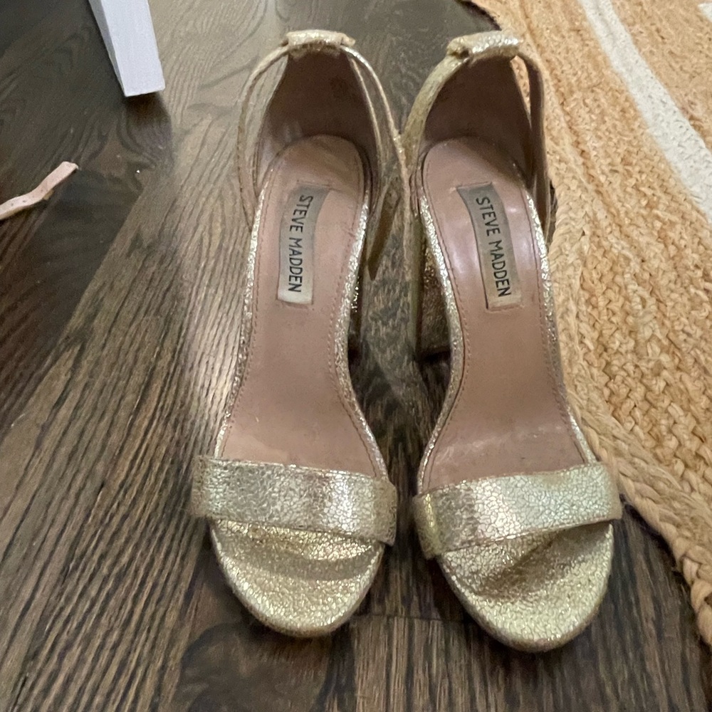 steve madden gold heels